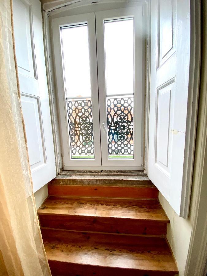Nature Chiado 2- Cozy Little Double Room With Shared Bathroom Lisboa Екстериор снимка